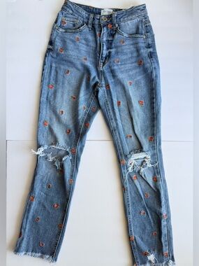 True Craft High Rise Slim Crop Distressed Jeans Embroidered Roses Juniors Size 3